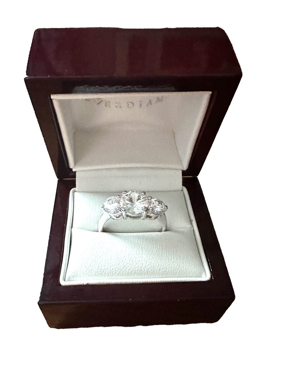 Everdiam 3 Stone Ring